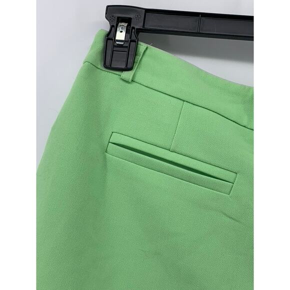 FOREVER 21 Women's Pastel Green High-Rise Pleated Shorts SZ 28 - Picture 5 of 8
